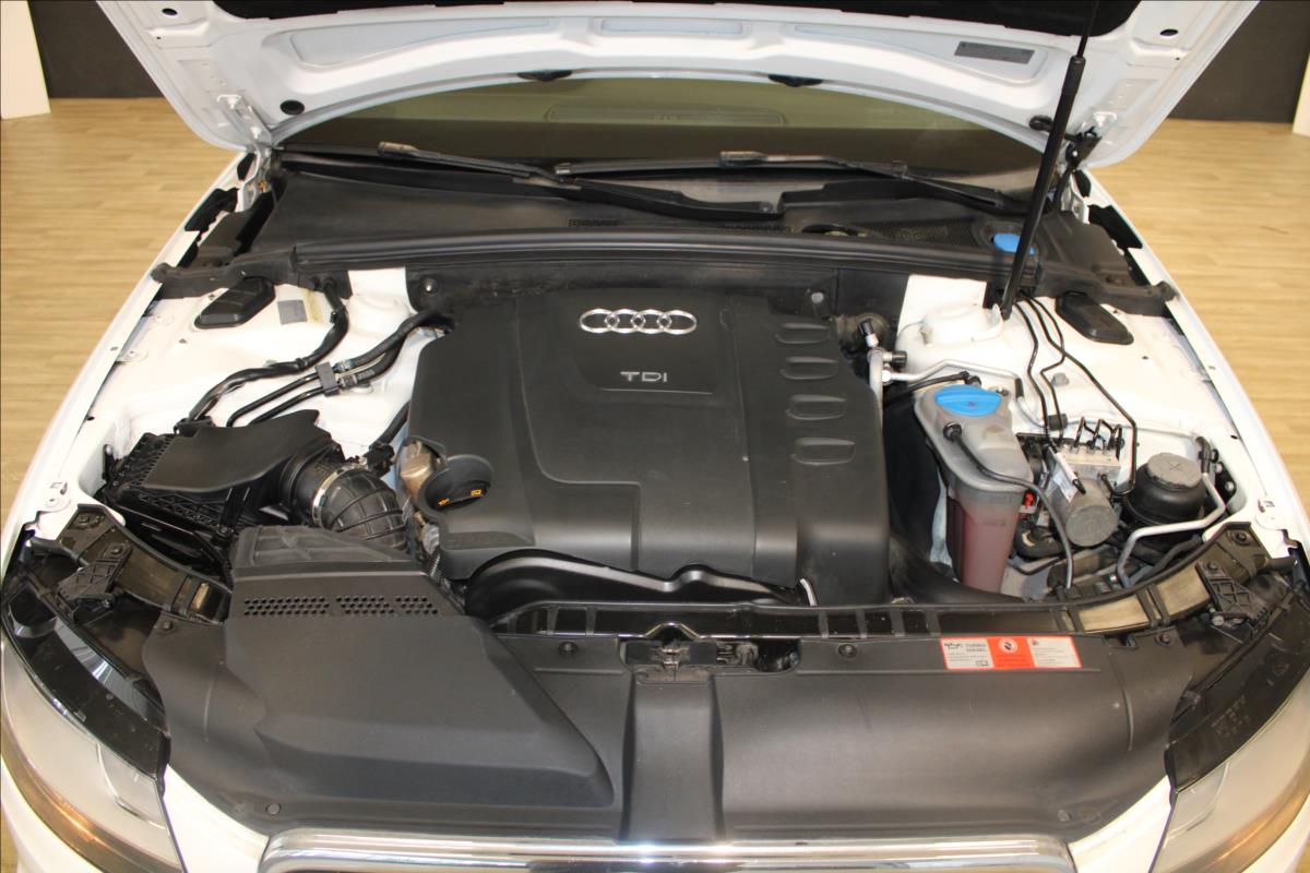 Audi 0,0 2,0TDI*105KW*Manuál*PDC*