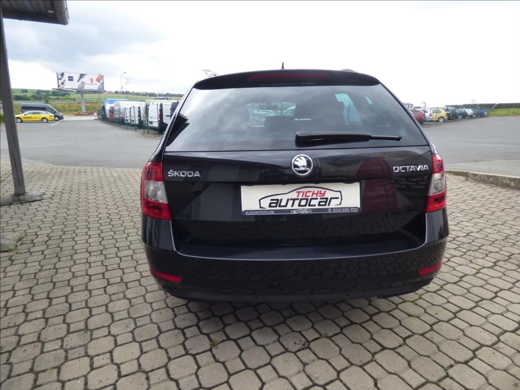 Škoda Octavia 2,0 TDi DSG,Navigace,Digi Klima,Škoda servis