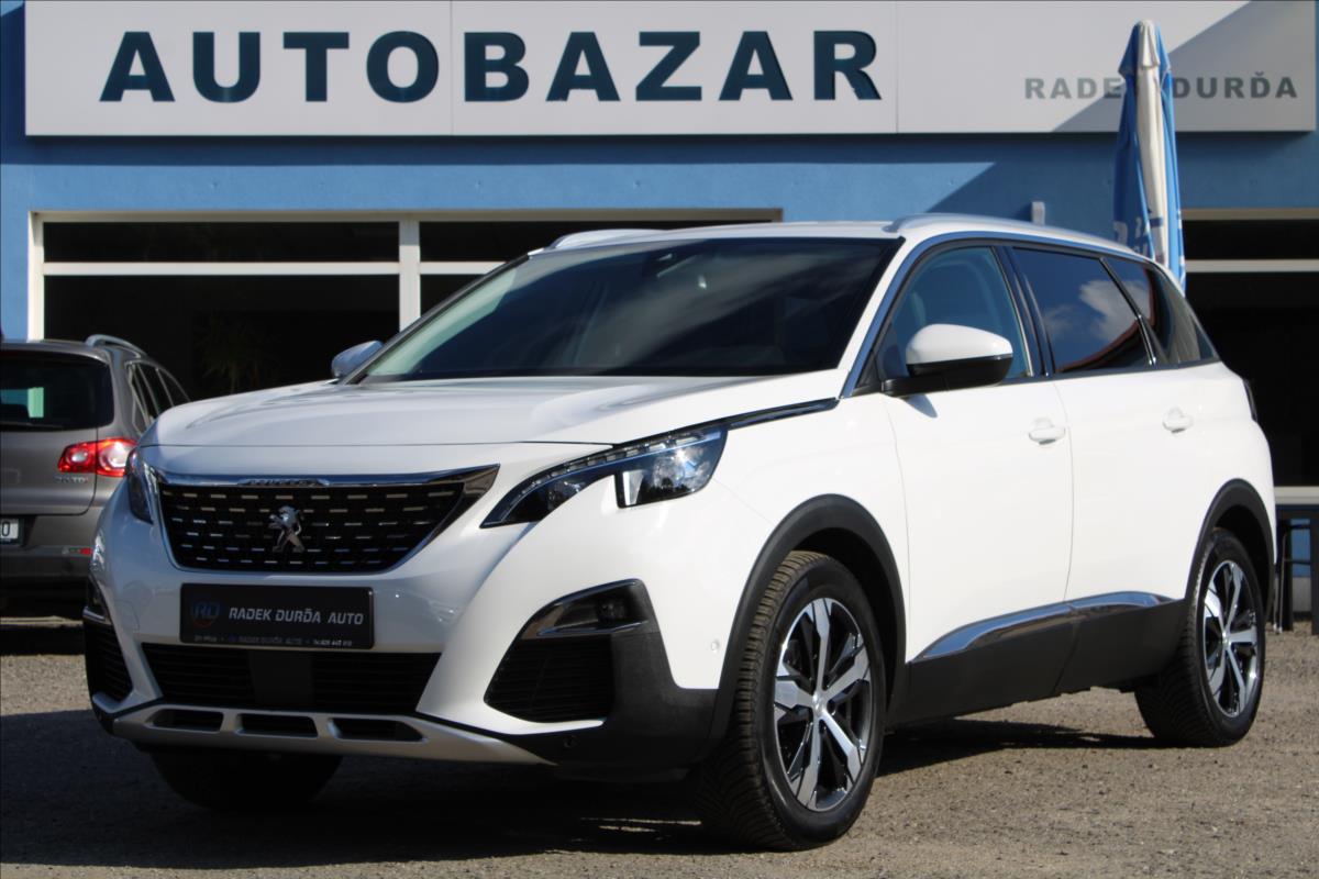 Peugeot 5008 1,5 HDI  1MAJ,A/T,7MÍST,ALLURE