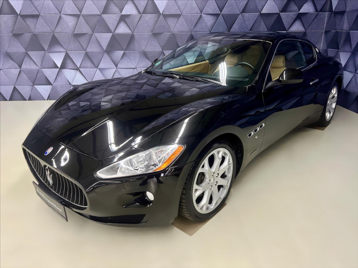 Maserati Granturismo 4,2 V8 PINIFARINA, BI-XENON, NAVIGACE, KَE