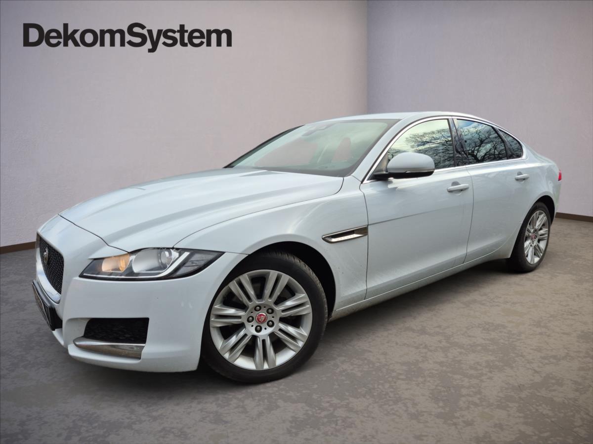 Jaguar XF 2,0 20d R-SPORT