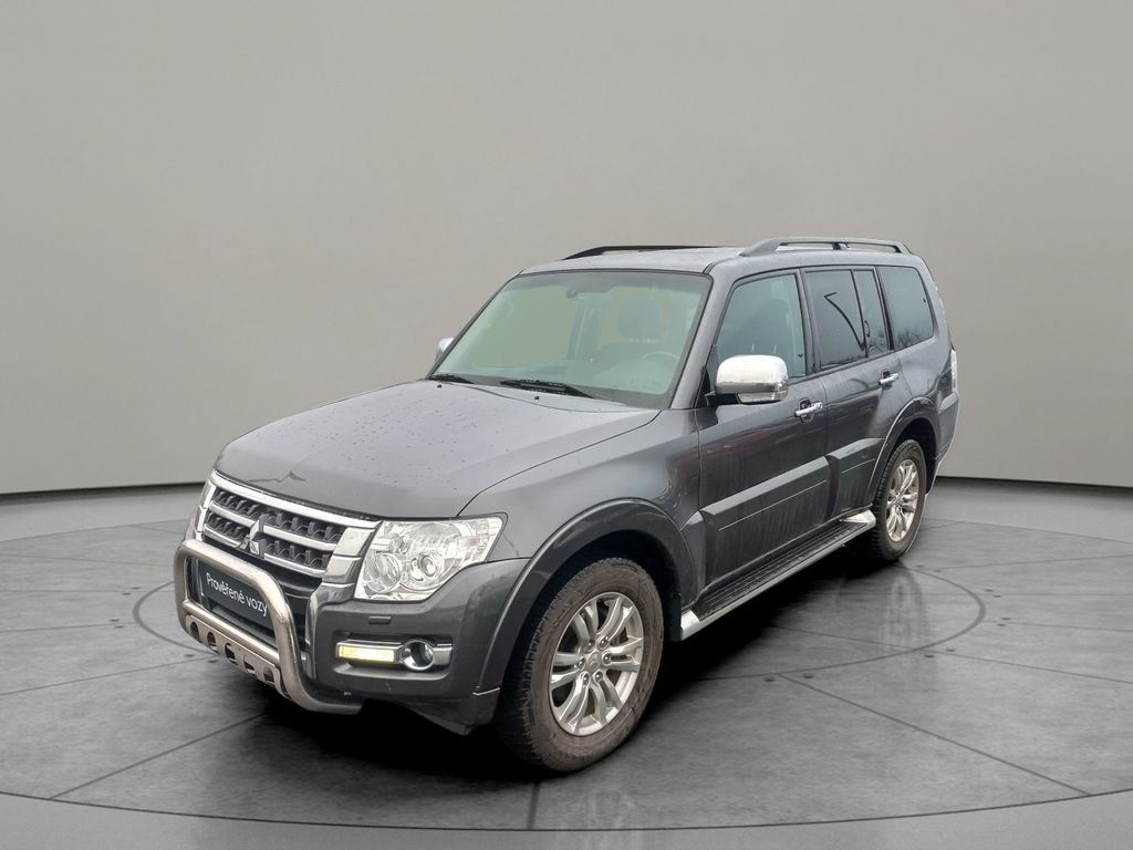 Mitsubishi Pajero INSTYLE NAVI 3,2 DI-D