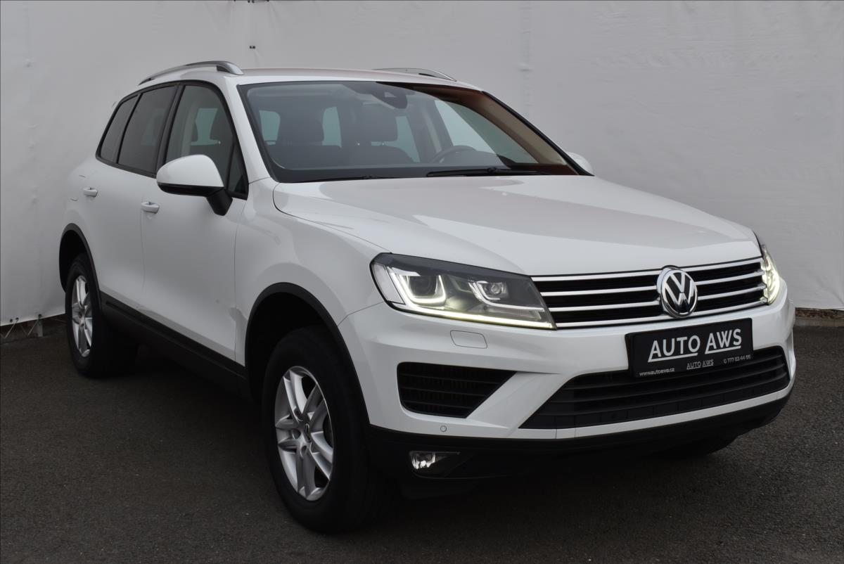 Volkswagen Touareg 3,0 TDi  V6 4x4 Tiptronic LED Navi - 2