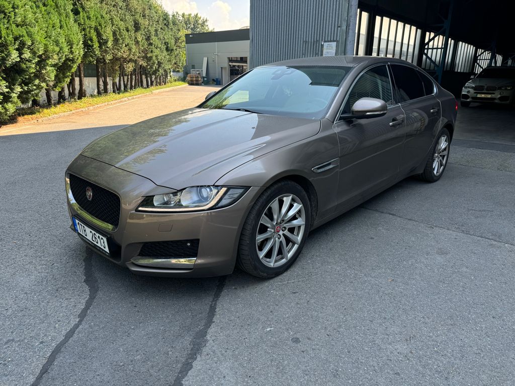 Jaguar XF PRESTIGE Auto 20d 132kW AWD